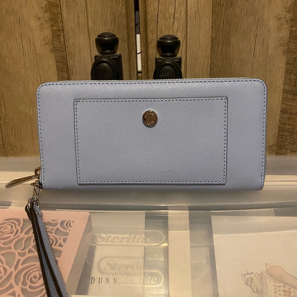 Michael Kors Leather Continental Wallet